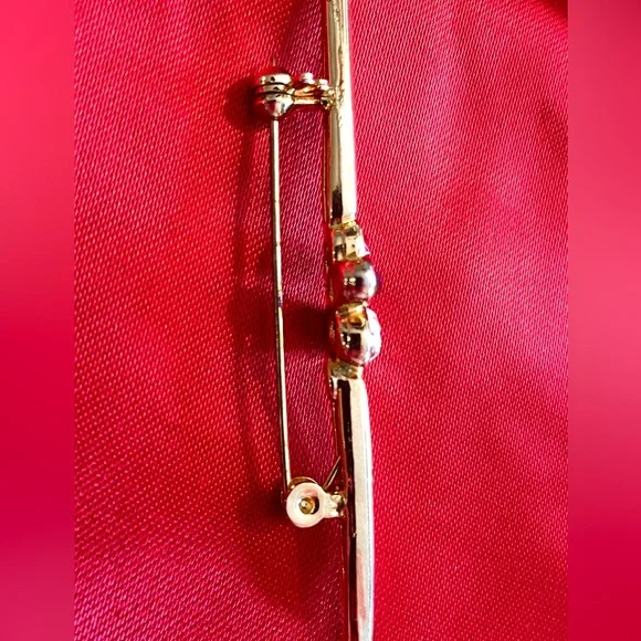 Gold Brooch - Picture 4 of 5